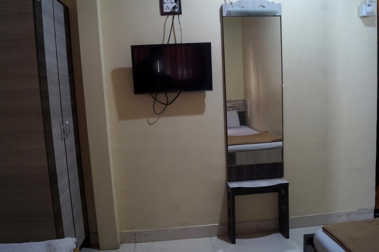 Hotel Zam Zam Palace Mumbai Bagian luar foto