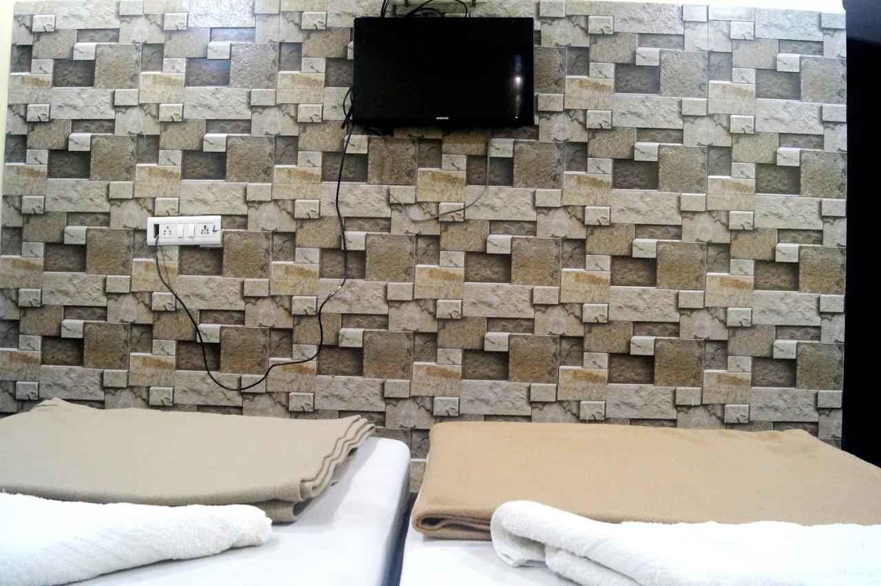 Hotel Zam Zam Palace Mumbai Bagian luar foto
